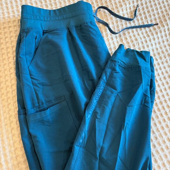 JAANUU Women's 13 Pocket Navy Blue Scrub Jogger - CARIBBEAN BLUE - XL - Picture 1 of 5